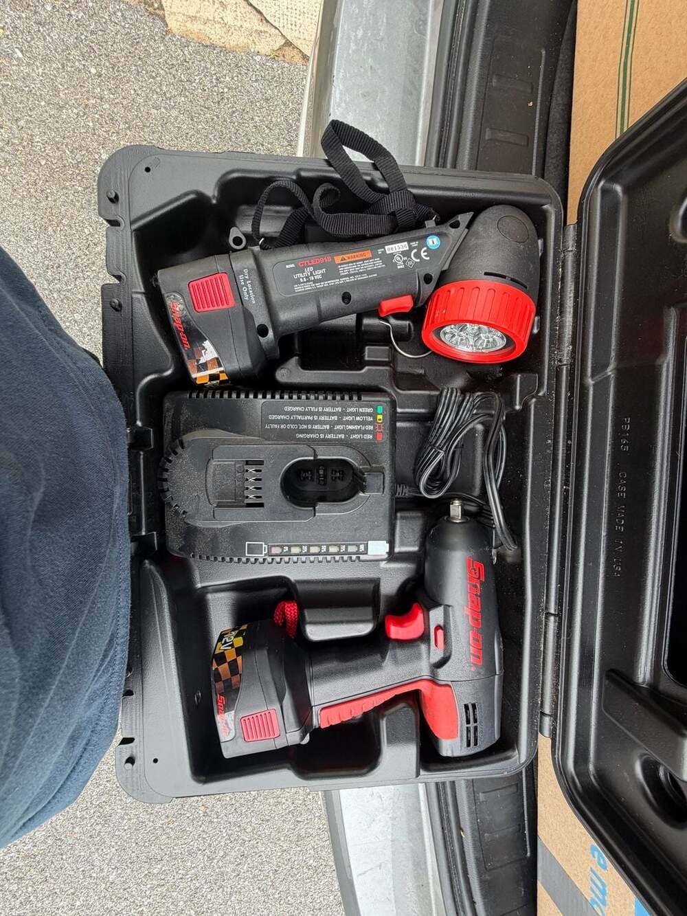 Snap-on CT3110HP 12V Cordless 3/8" Impact Wrench Kit with CTLED918 Light & Case